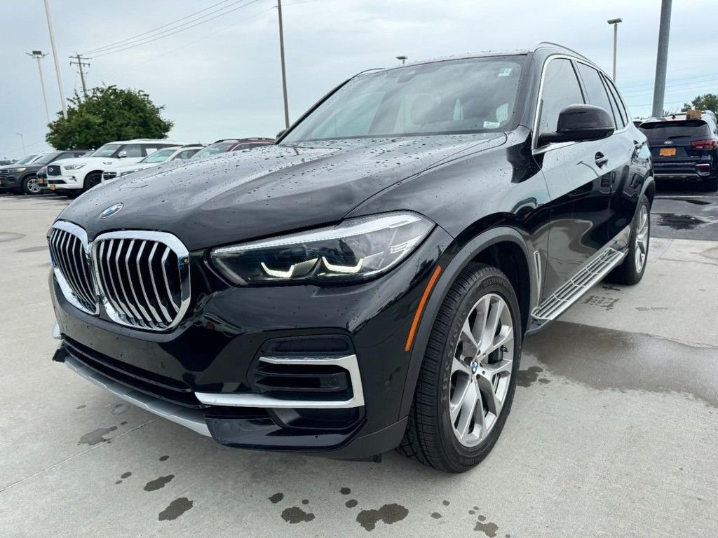 Used 2023 Black BMW xDrive40i image 8