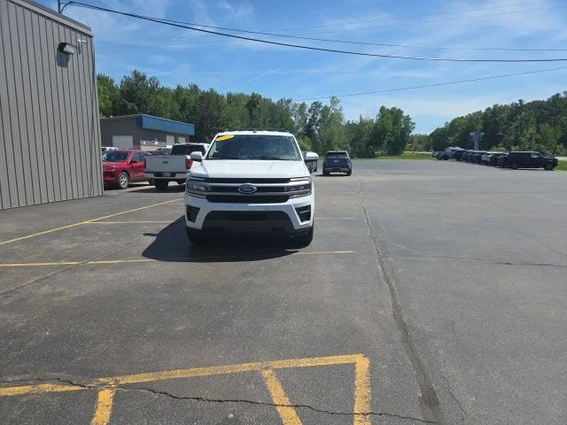 1FMJU1J83PEA35000