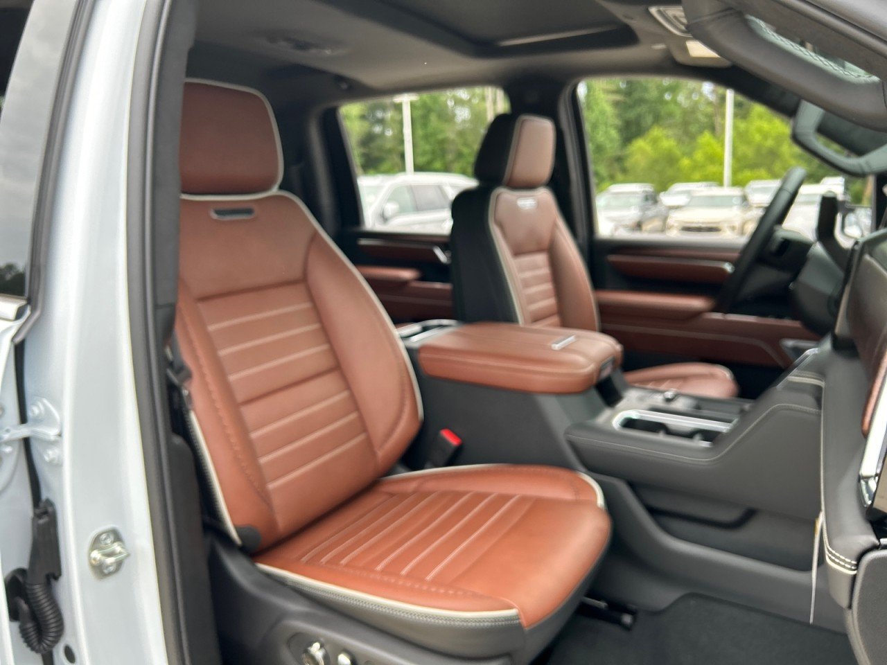 New 2026 Glacier White Tricoat GMC Denali Ultimate image 22