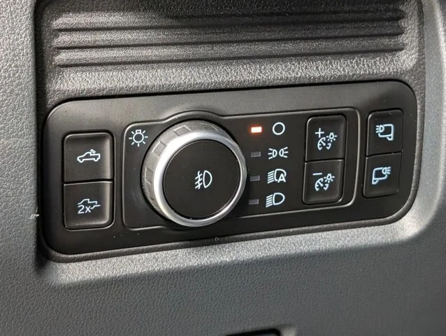 New 2026 Agate Black Metallic Ford F-250® Lariat® image 50