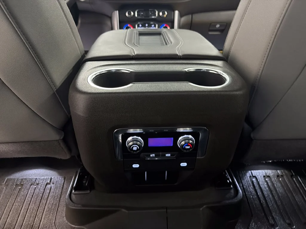 Used 2023 SUMMIT WHITE GMC SLT image 18