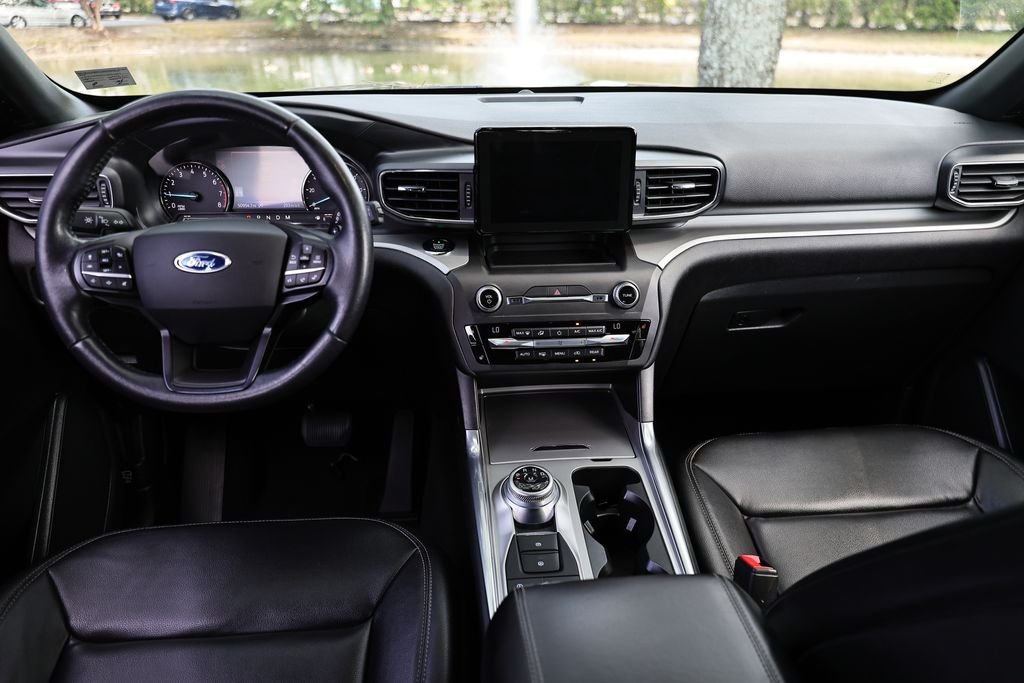 Used 2020 Magnetic Metallic Ford XLT image 26