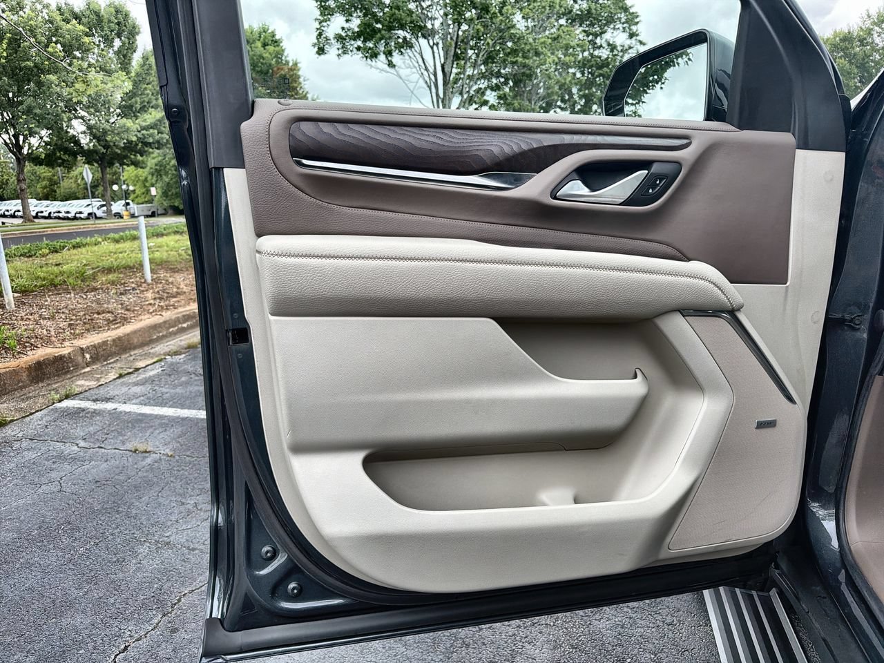 Used 2022 Hunter Metallic GMC Denali image 18