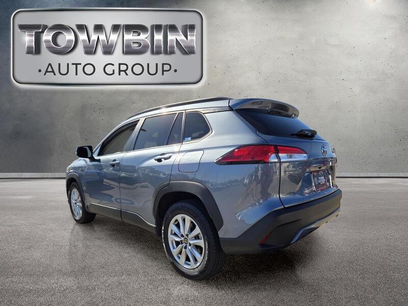 Used 2022 Celestite TOYOTA LE 2WD image 7