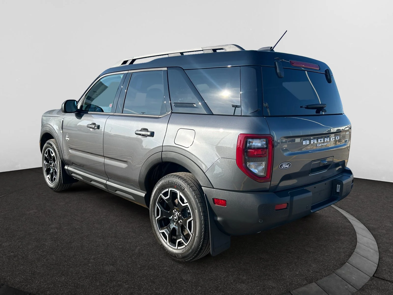New 2026 Carbonized Grey Metallic Ford Outer Banks image 3