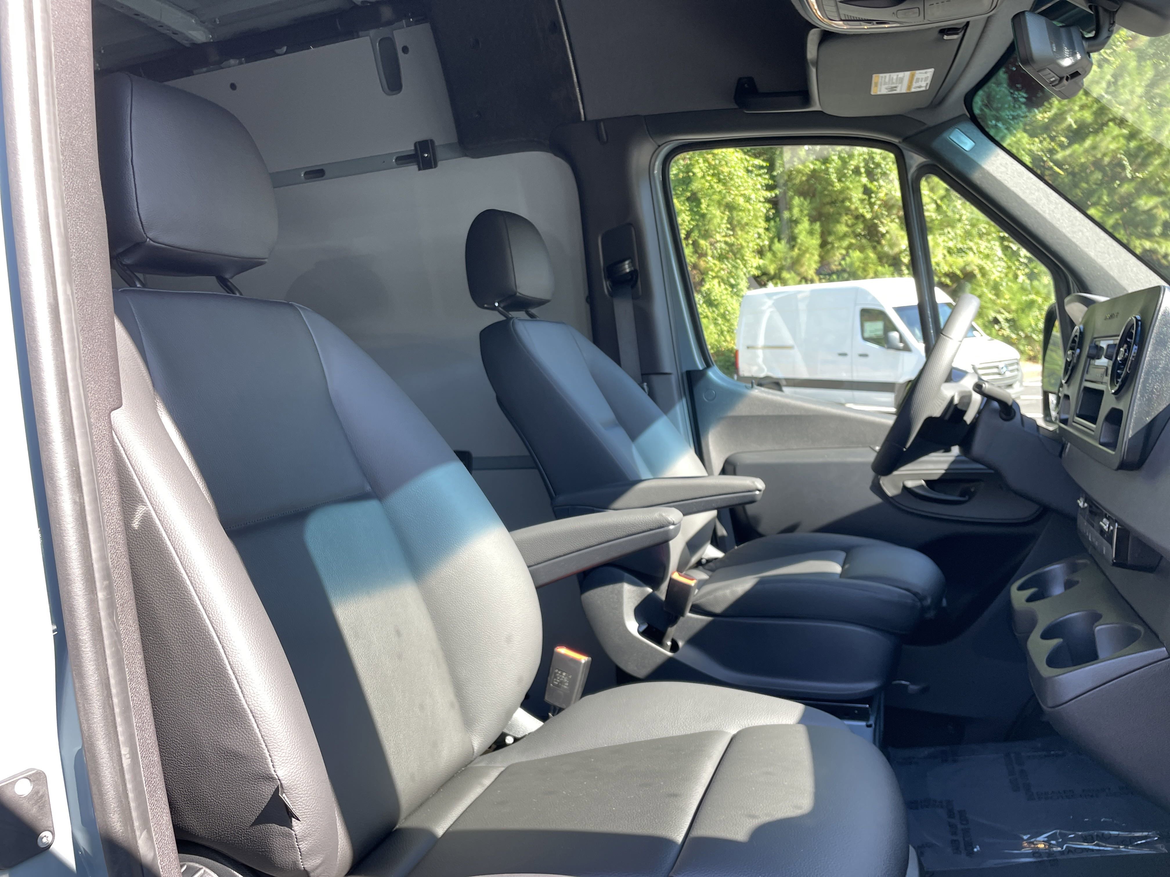 2025 Mercedes-Benz Sprinter Cargo Van Base - Photo 43
