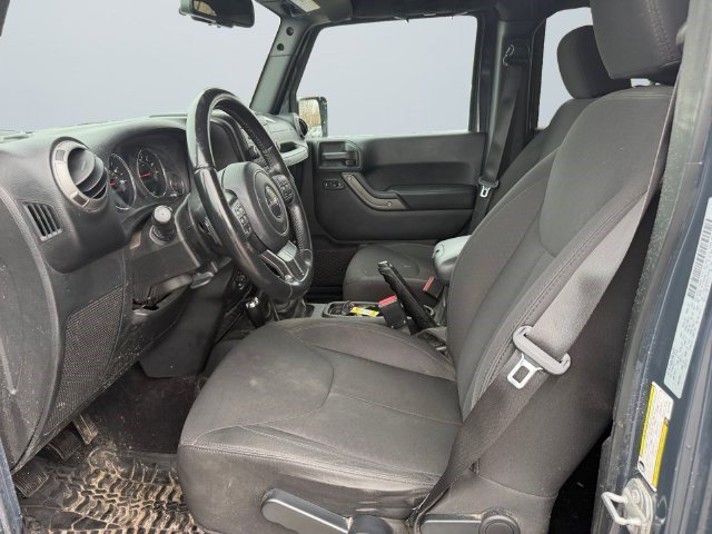 Used 2017 Rhino Clearcoat Jeep Sport image 9