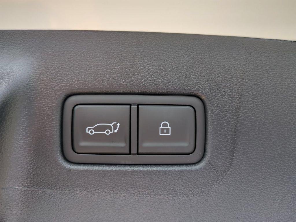 New 2027 White Hyundai Limited FWD image 15