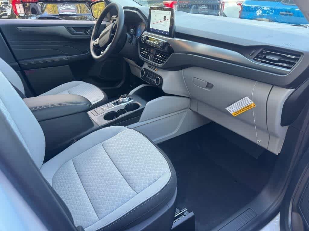 New 2026 Space Silver Metallic Ford Active image 15