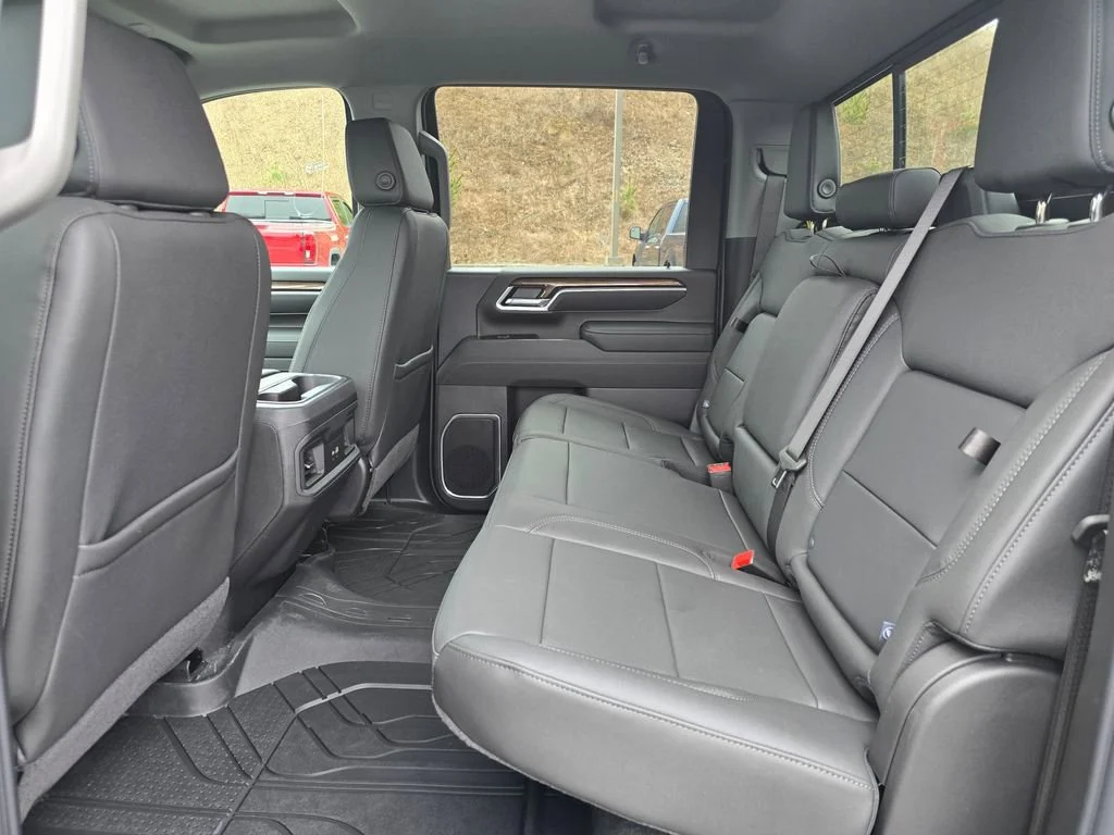 2026 Chevrolet Silverado 3500 HD LT - Photo 11