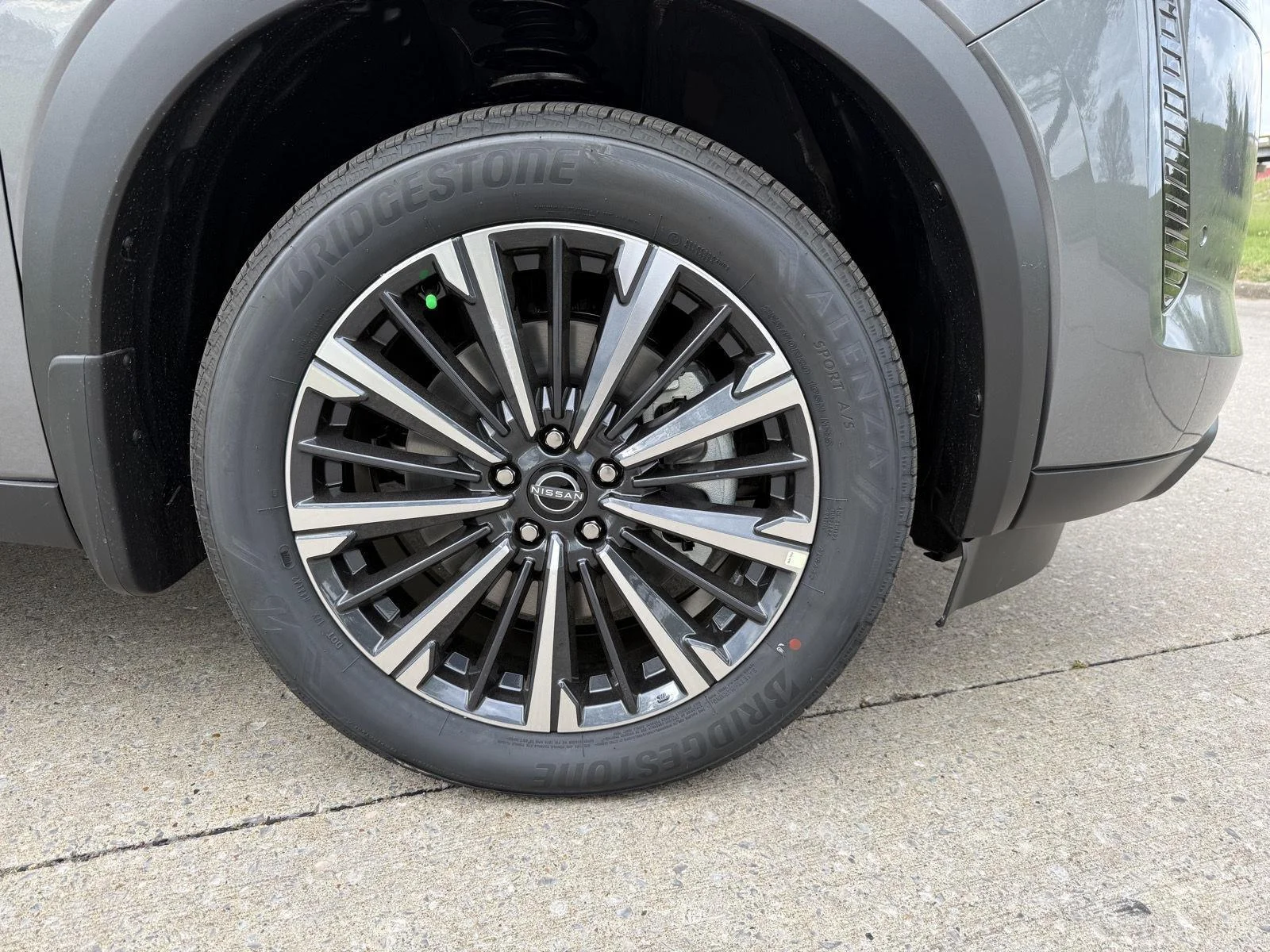 New 2026 Gun Metallic Nissan Platinum image 4