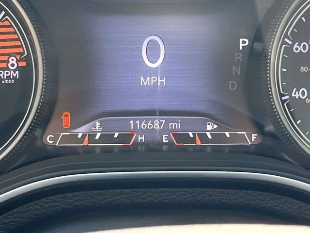 Used 2019 Diamond Black Jeep Trailhawk image 27