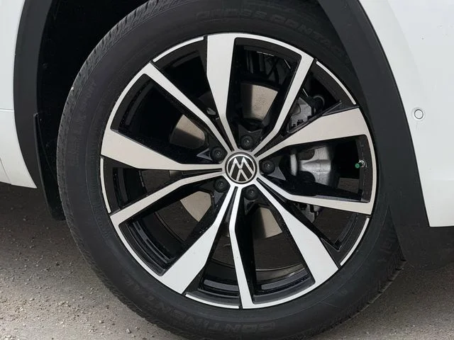 New 2026 White Volkswagen 2.0T SEL Premium R-Line image 8