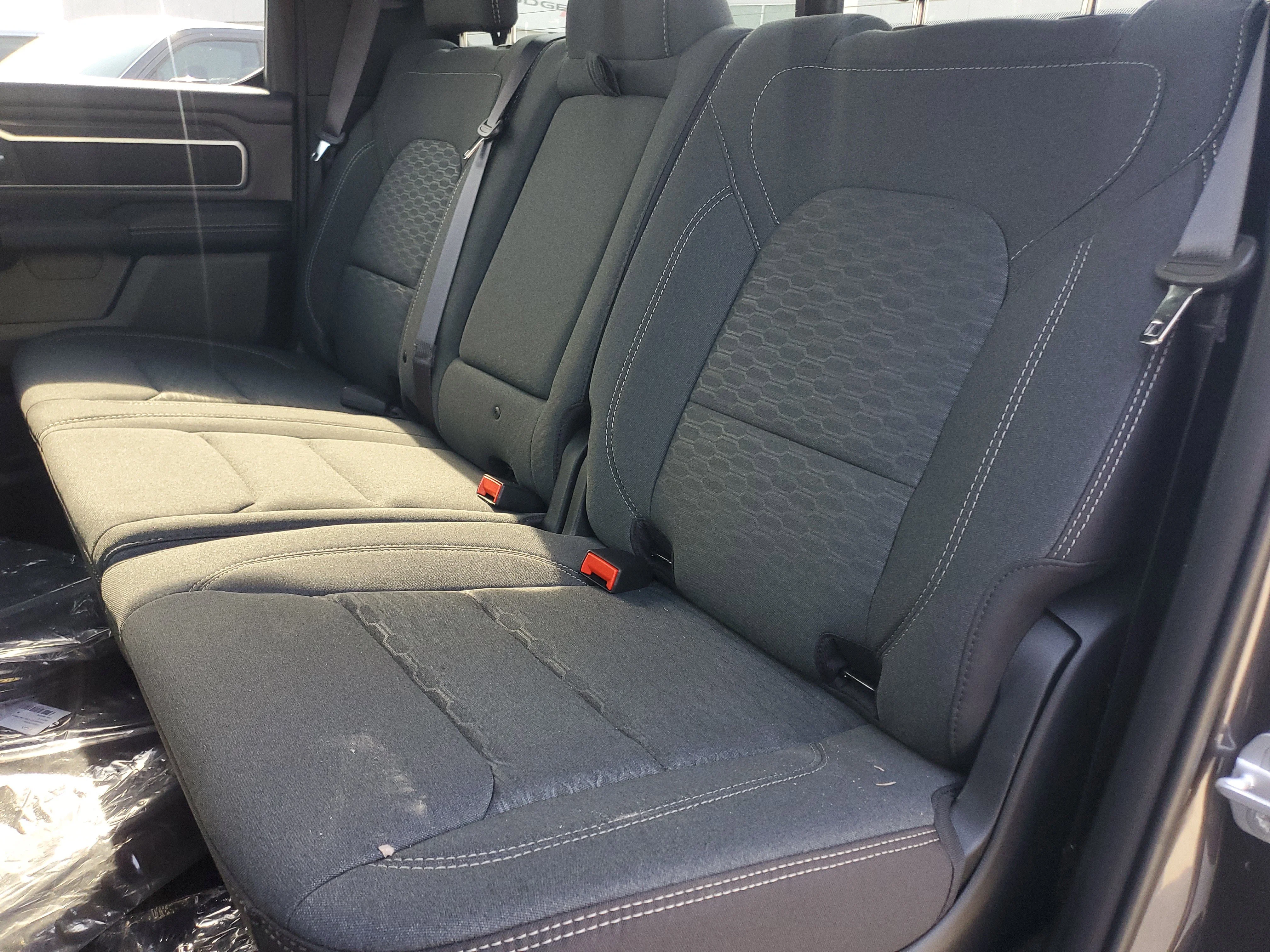 New 2026 Granite Crystal Metallic Clear-Coat Exterior Paint RAM Big Horn/Lone Star image 15