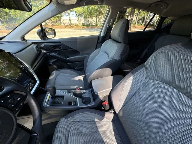 Used 2024  Subaru premium image 21