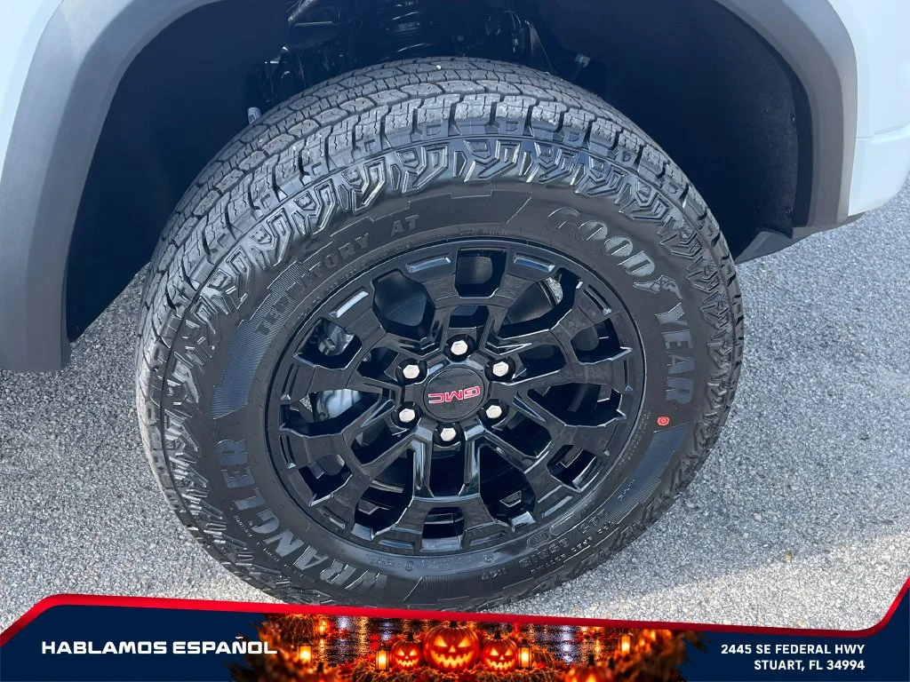 New 2026 Summit White GMC Elevation image 21