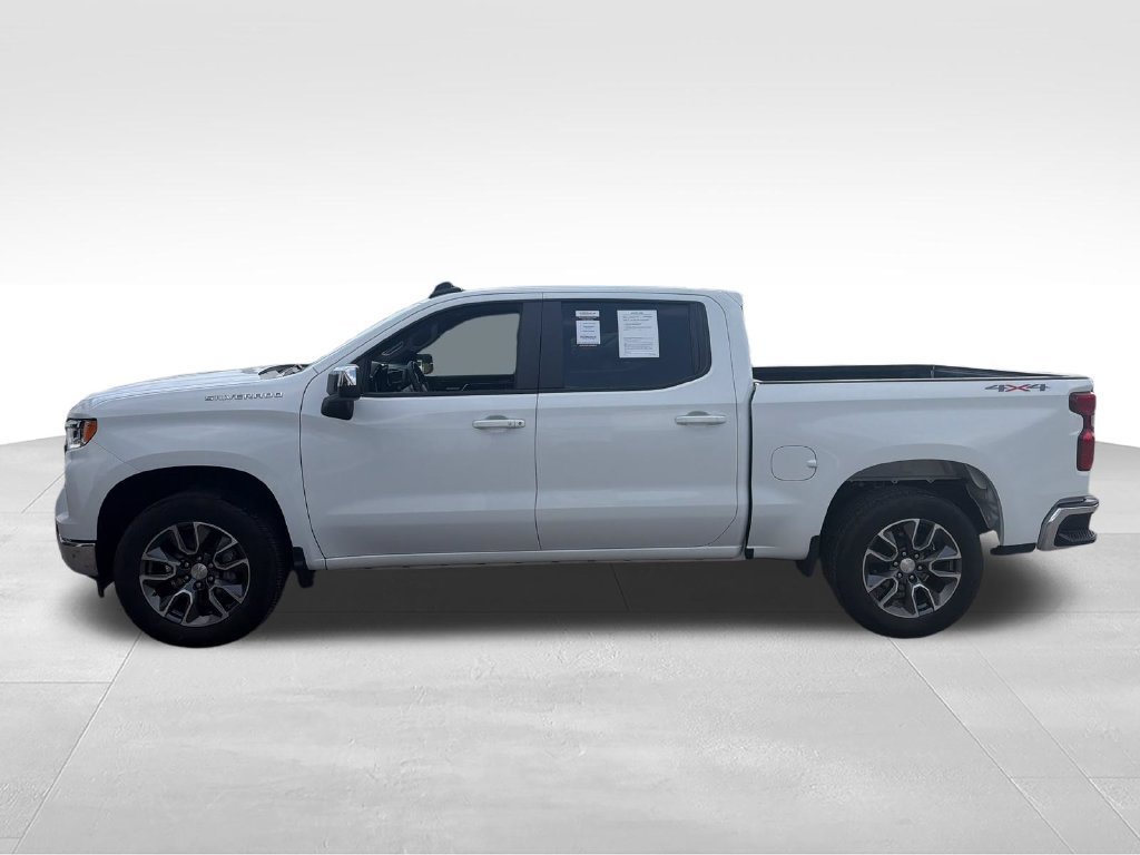 Used 2024 White Chevrolet LT image 2