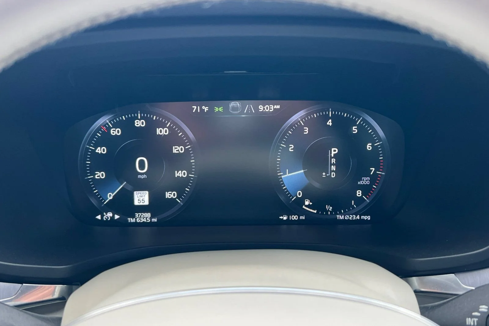 Used 2021 Gray Volvo Momentum image 24