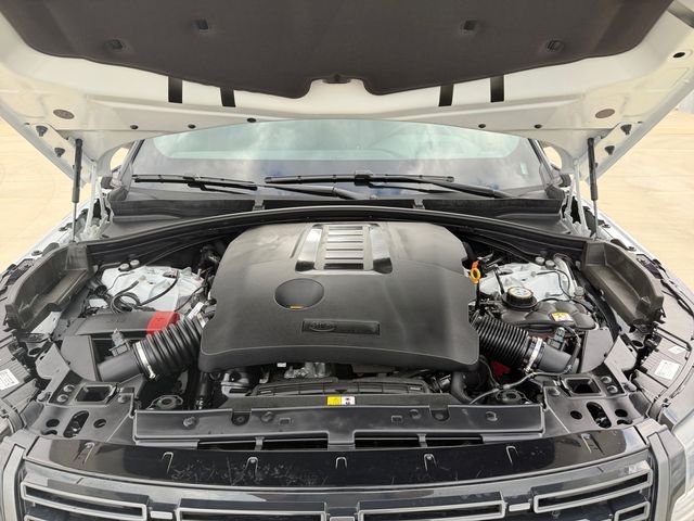 Certified Used 2026 White Land Rover Dynamic SE image 19