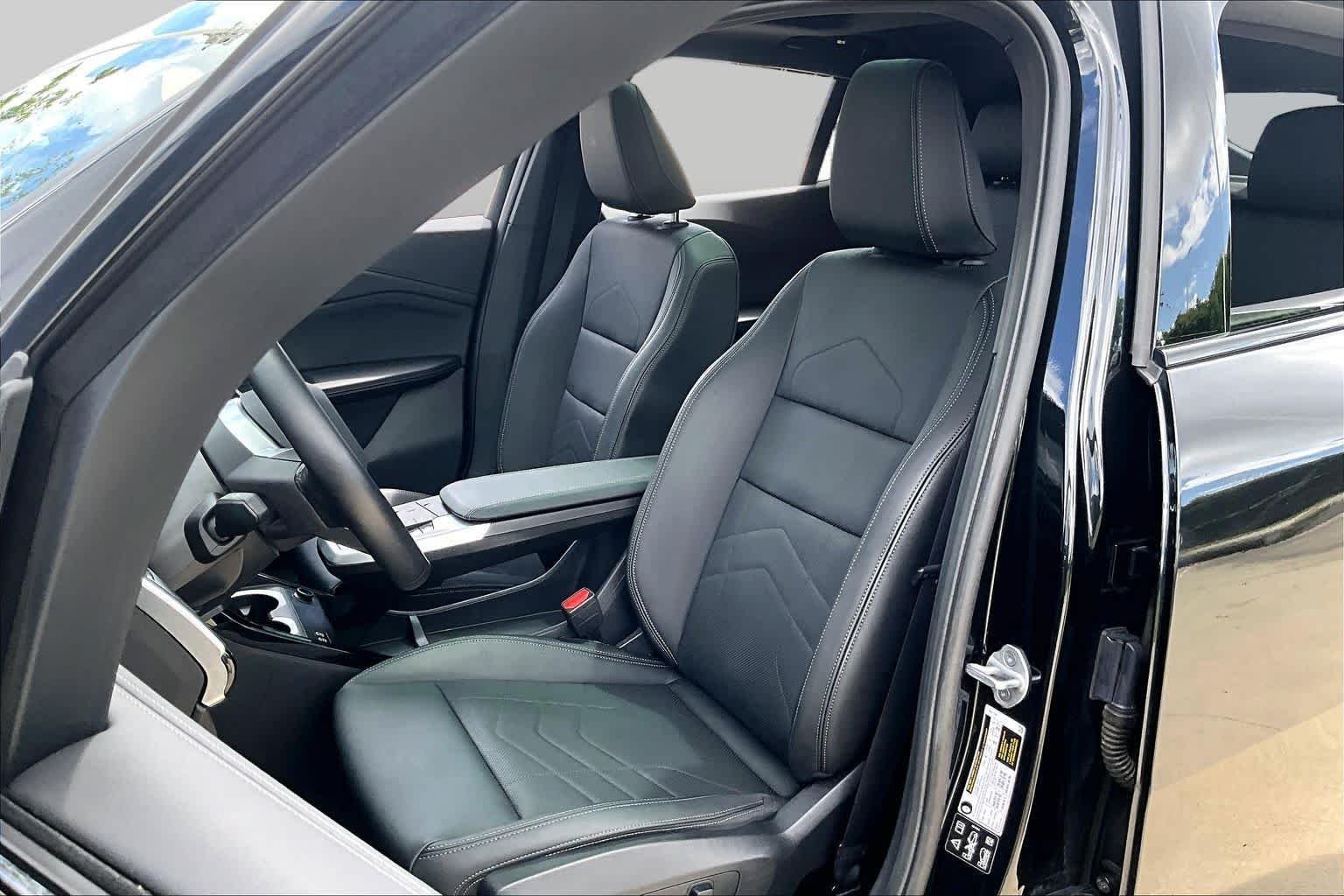 Used 2025 Black Sapphire Metallic BMW xDrive28i image 7