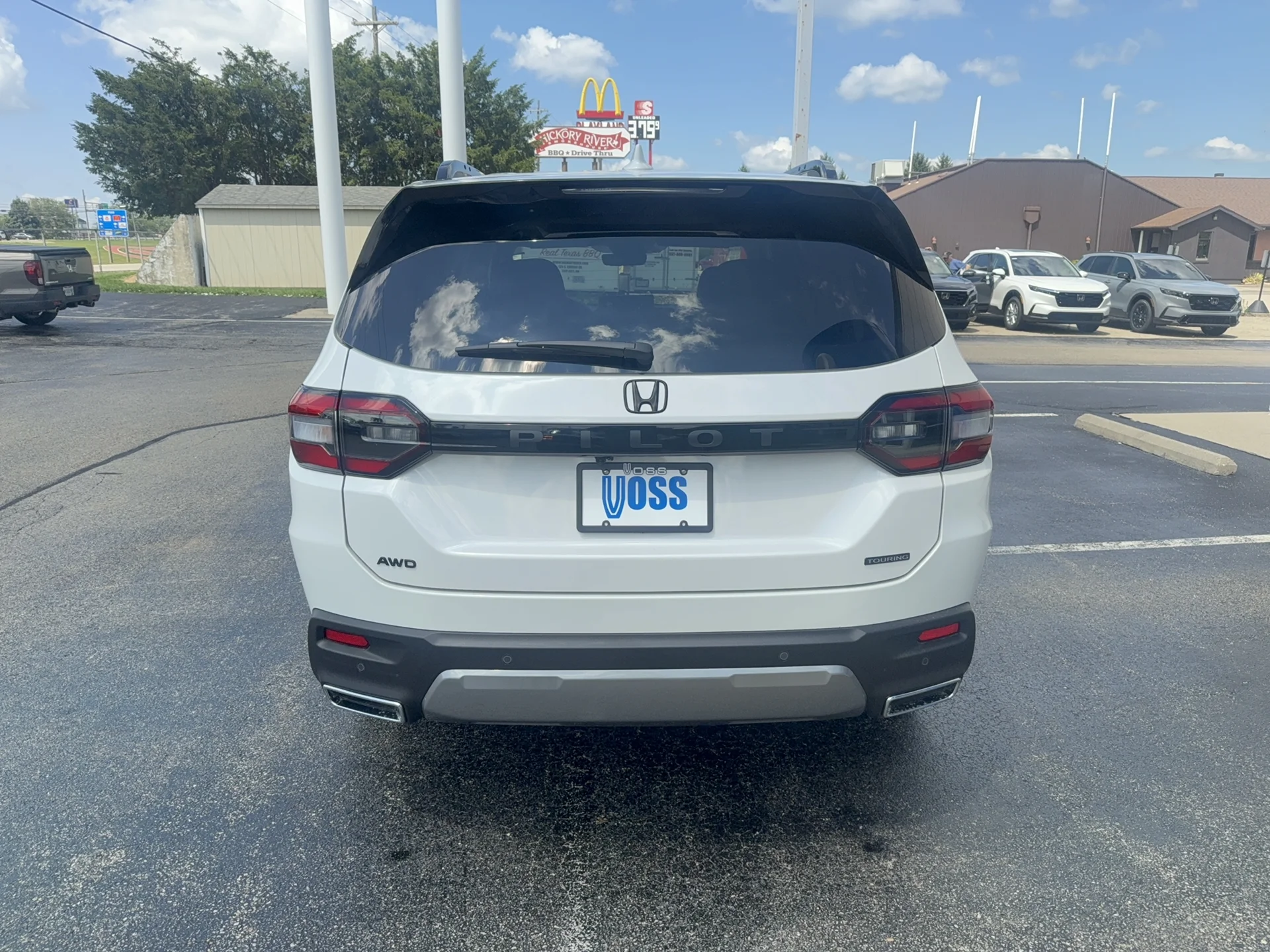New 2026 Platinum White Pearl Honda Touring Blackout image 6