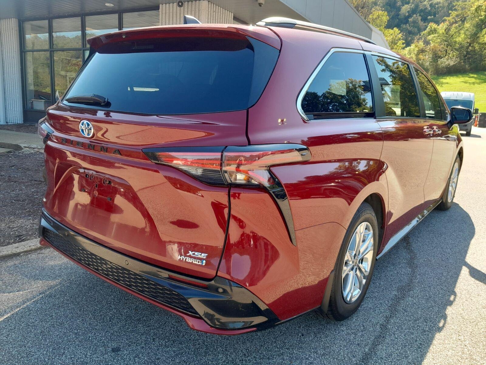Used 2022 Ruby Flare Pearl TOYOTA  image 8