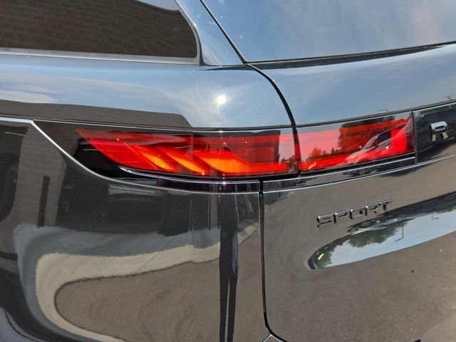 New 2026 Santorini Black Land Rover Dynamic SE image 23