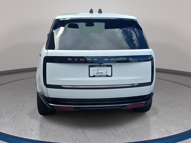New 2026 Fuji White Land Rover SE image 6