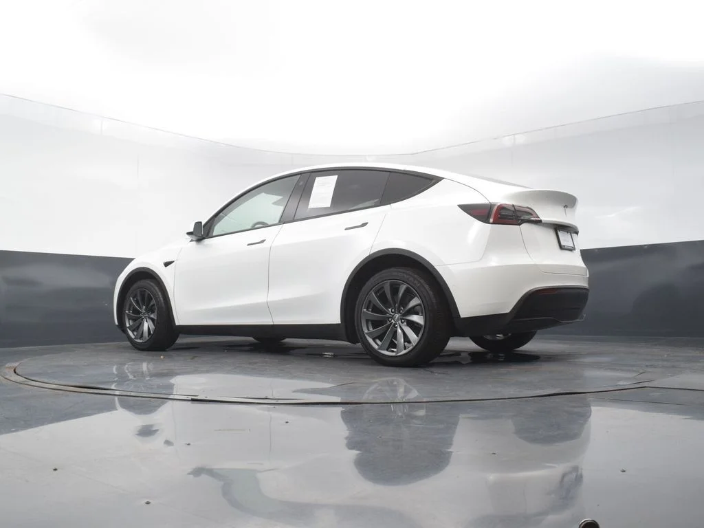 Used 2022 White Tesla Long Range image 41