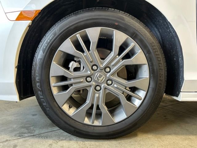 2026 Honda Odyssey Touring - Photo 11