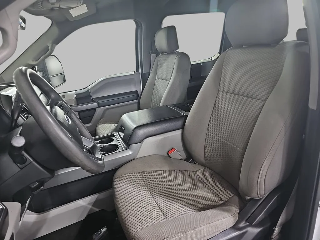 Used 2018 White Ford XLT image 18