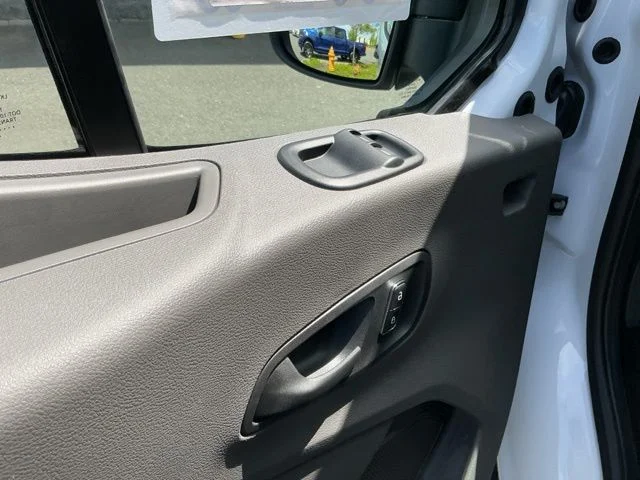 New 2026 Oxford White Ford XLT image 15