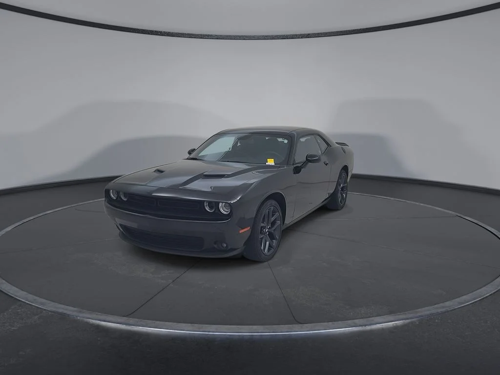 Used 2023 Black Dodge SXT image 7