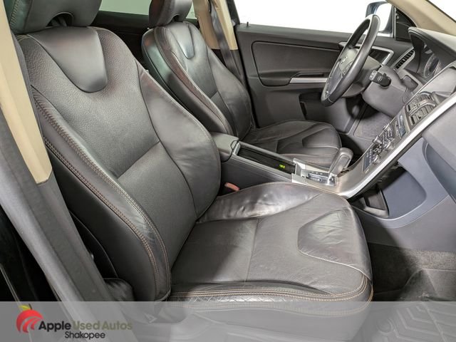 Used 2010 Gray Volvo 3.2 image 41