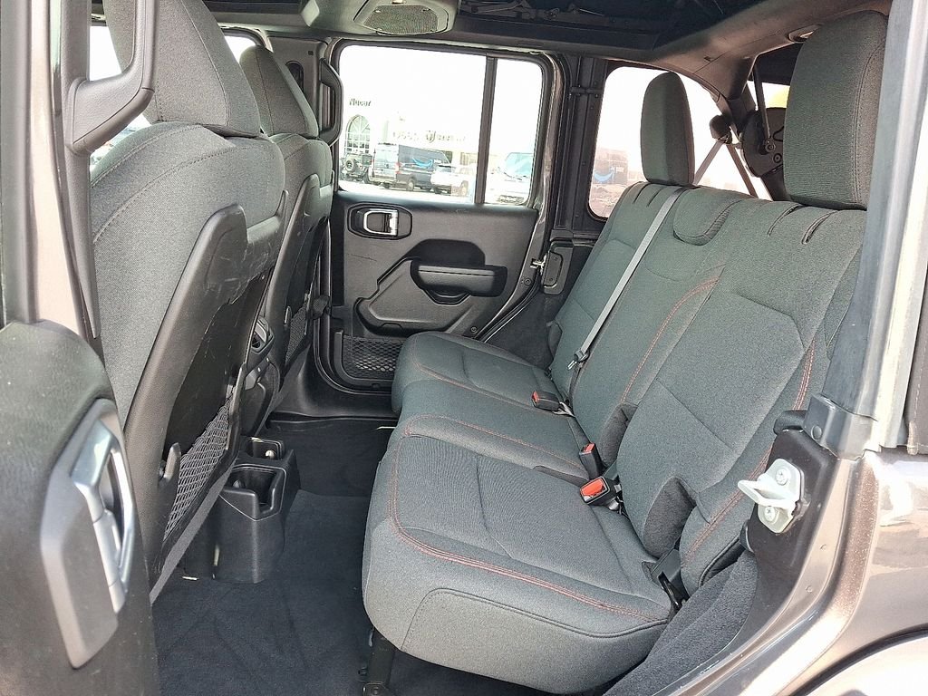 2024 Jeep Wrangler 4-Door Rubicon - Photo 11