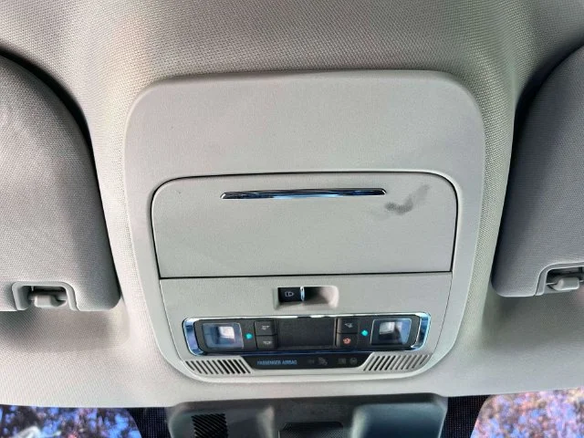 Used 2021 Quartz Metallic Ford Lariat image 33