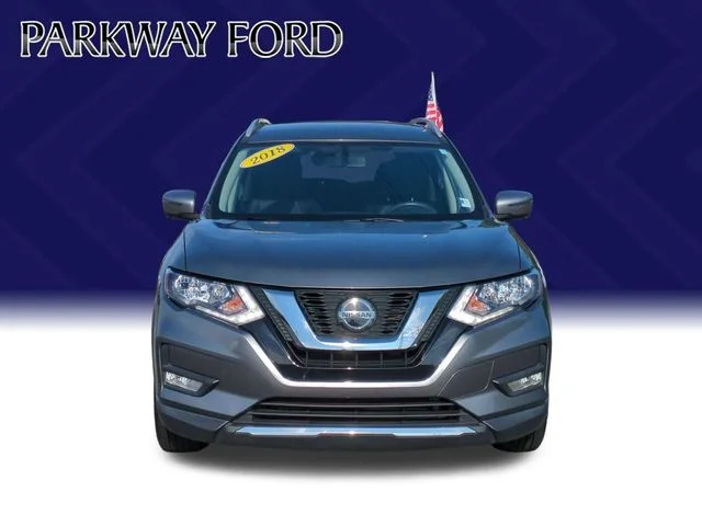 Used 2018 Gray Nissan SV image 8