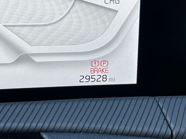 Used 2023 Steel Kia GT-Line image 19