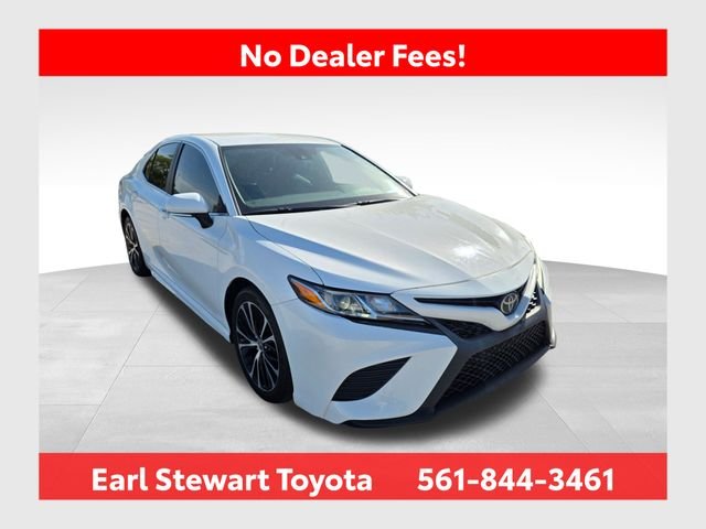 Used 2020 White Toyota SE image 1