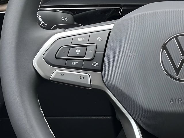 2026 Volkswagen Atlas SE w/Tech - Photo 13