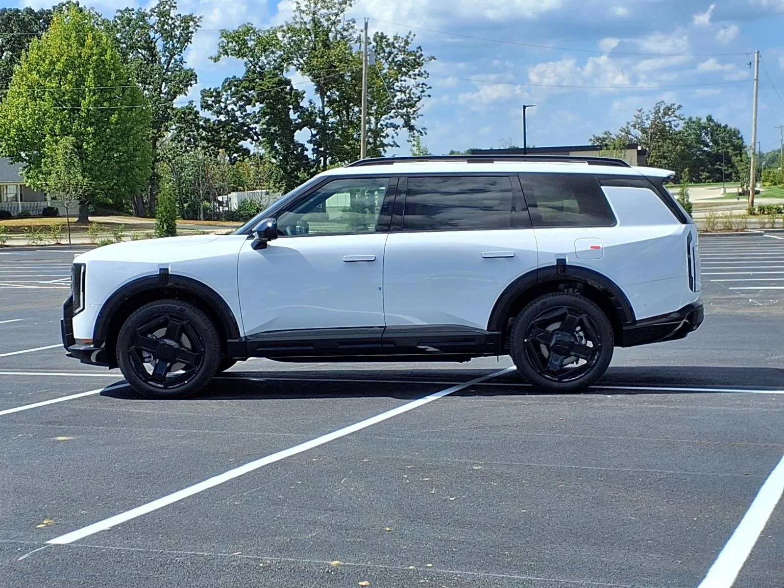 New 2027 Glacial White Pearl Kia X-Line SX image 2
