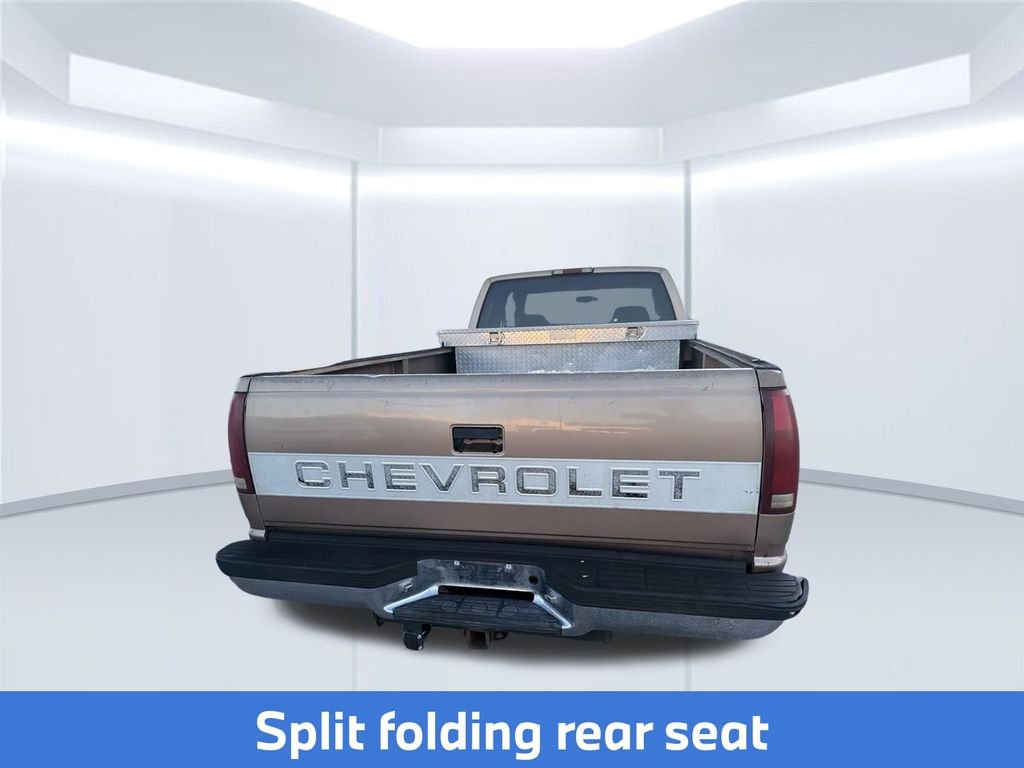 Used 1996  Chevrolet Cheyenne image 21