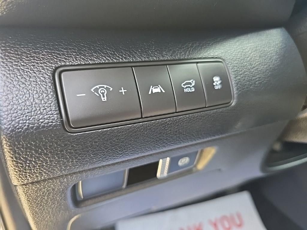 Used 2021 Gray Hyundai SEL image 16