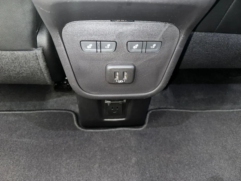 Used 2024 Sterling Gray Metallic Chevrolet Premier image 25