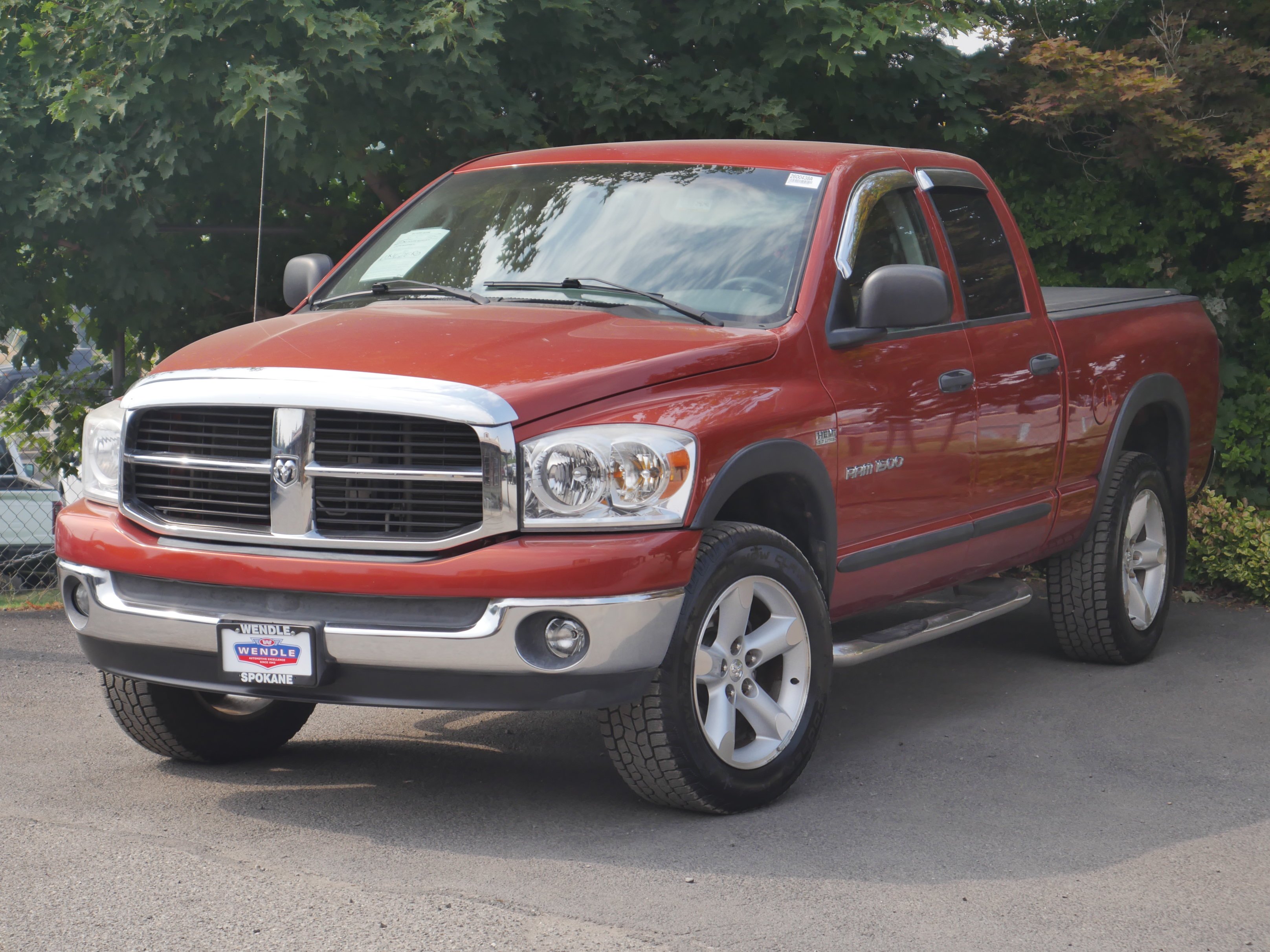 Used 2007 Sunburst Orange Pearl Dodge SLT image 2