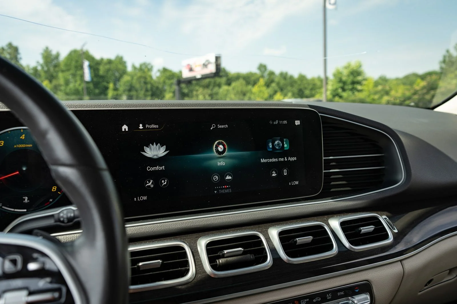 Used 2020 Silver Mercedes-Benz GLE 350 image 25