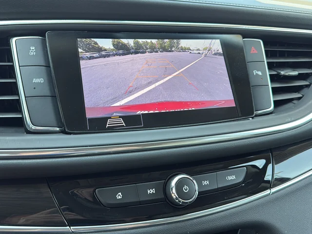 Used 2020 Red Buick Essence image 15