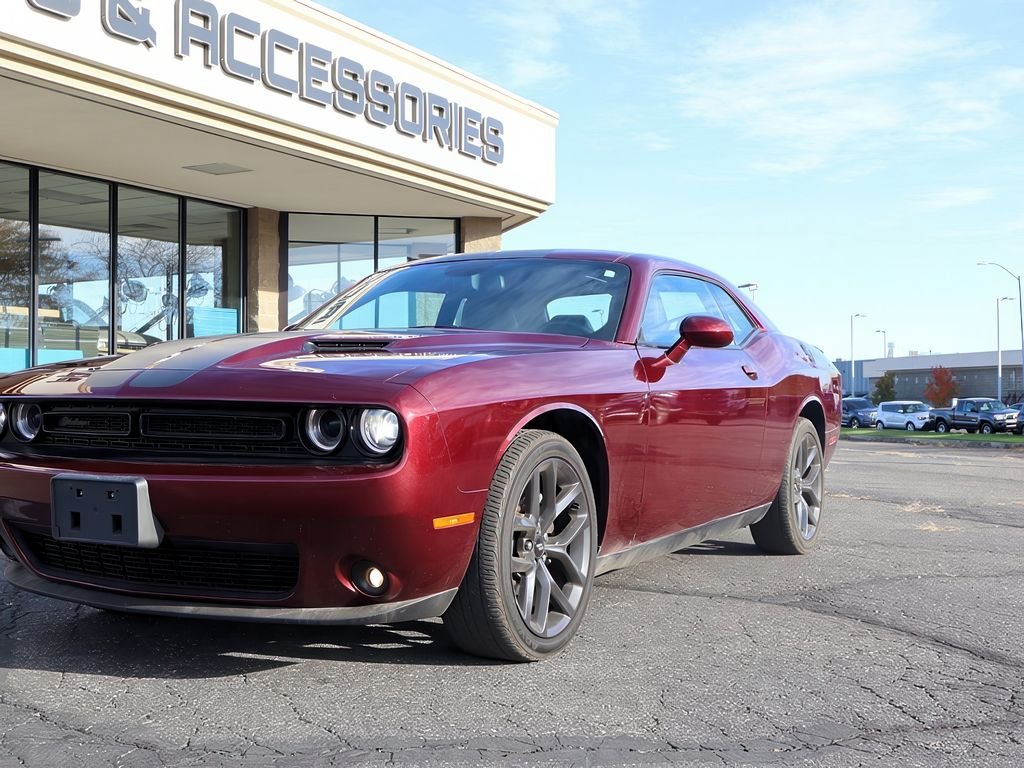 2019 Dodge Challenger SXT photo 3