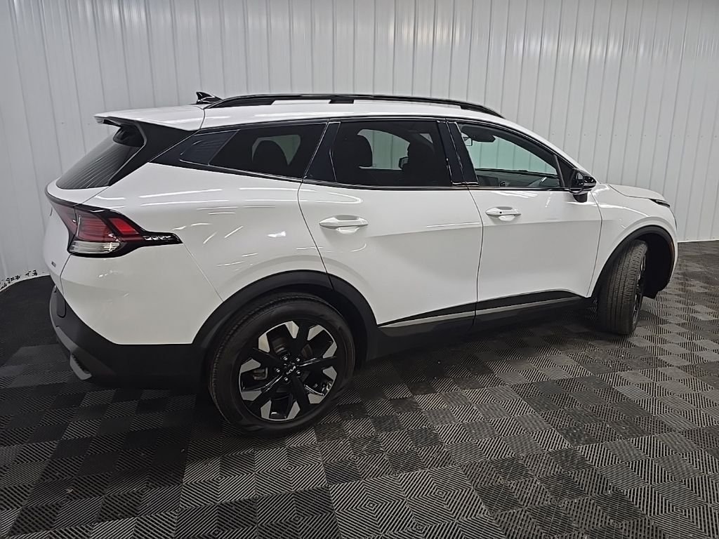 Used 2023 White Kia X-Line image 3