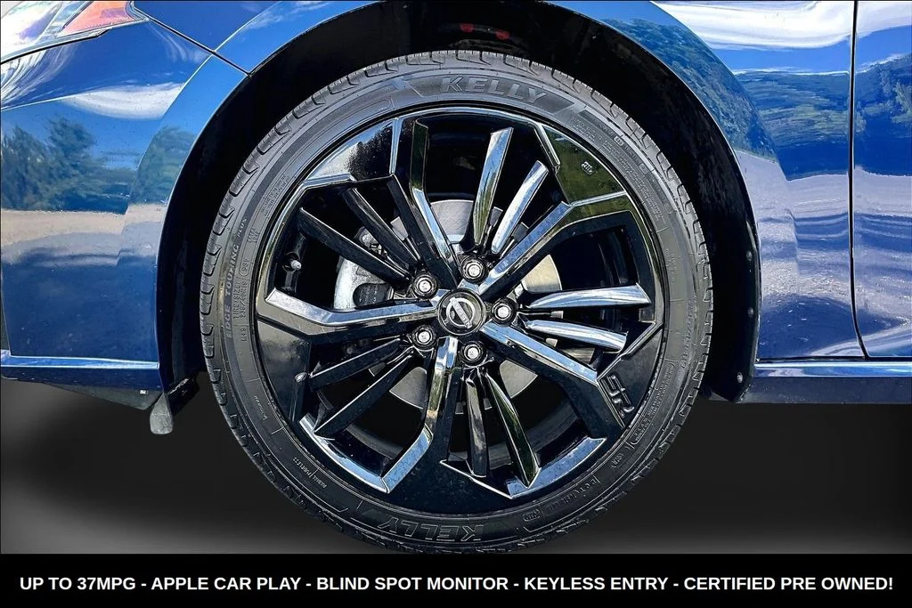 Used 2023 Blue Nissan 2.5 SR image 31